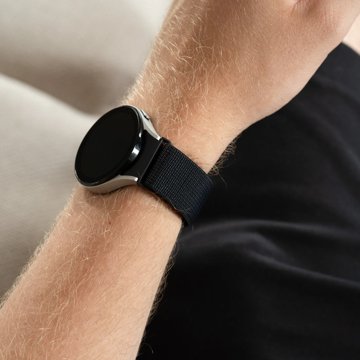 Нейлоновый ремешок Cloth Wave для Samsung Galaxy Watch 4 / 4 Classic / 5 / 5 Pro / 6 / 6 Classic / 7 / FE - черный